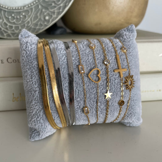 Dainty Heart CZ Bracelet