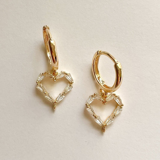 GOLD DAINTY HEART HOOPS