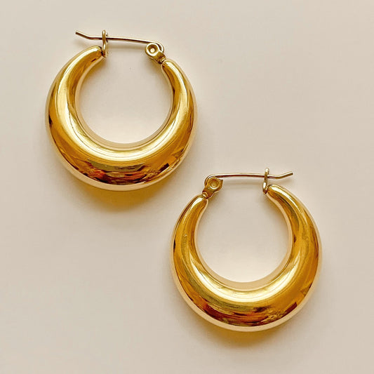 GOLD SIMPLE HOOPS