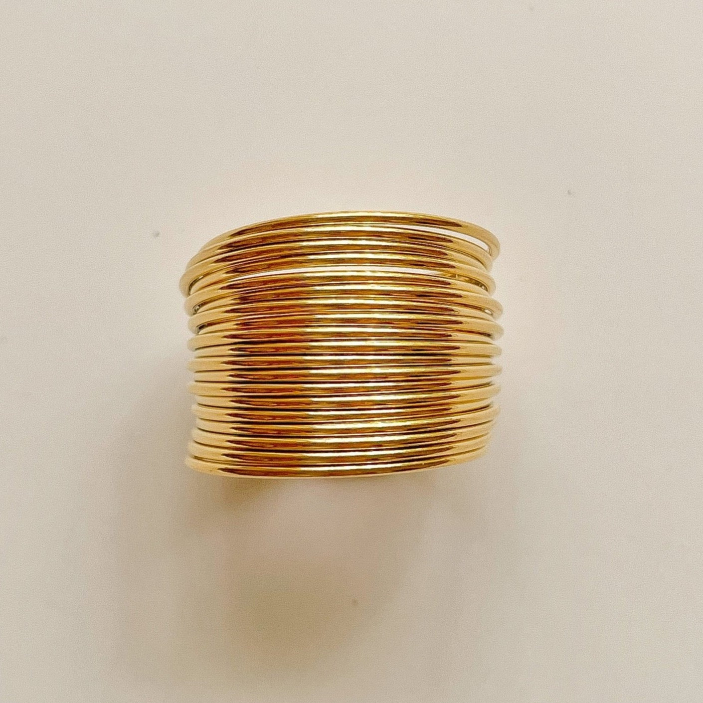 GOLD LAYERED WIRE RING