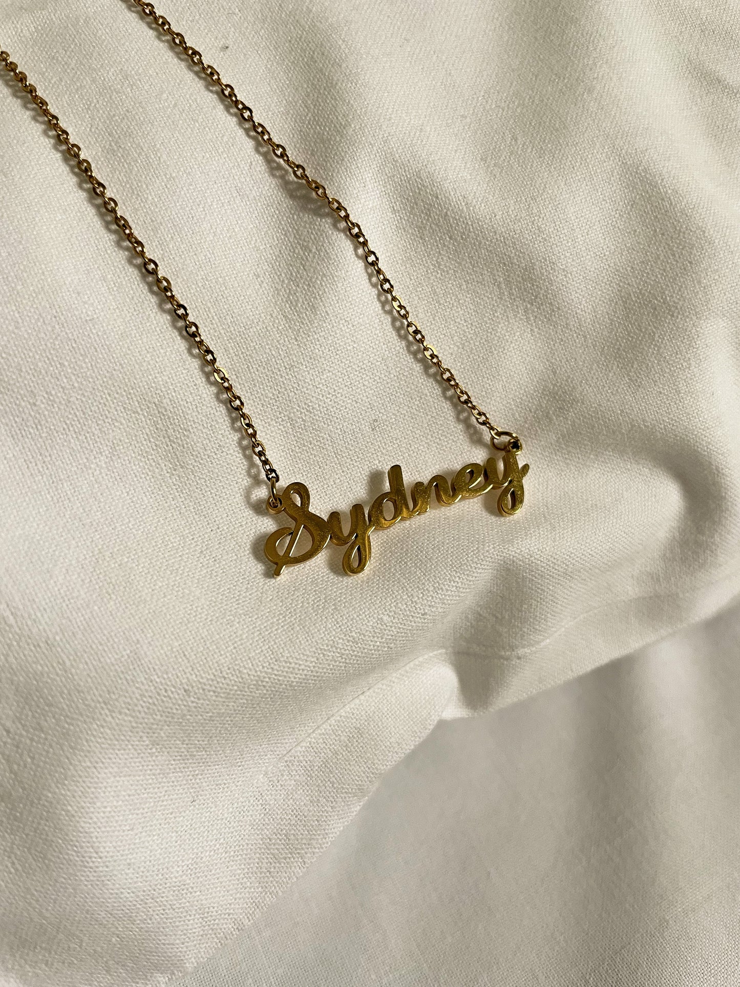 CUSTOM NAME NECKLACE